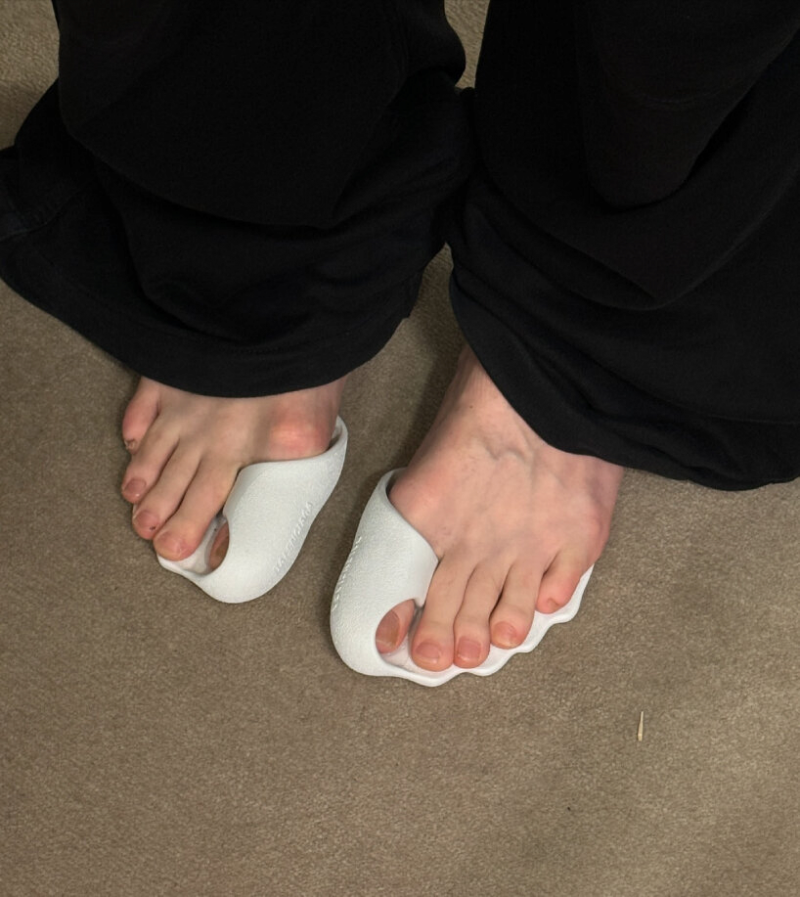 [잡담] 발렌시아가 이 신발 머냐... | 인스티즈