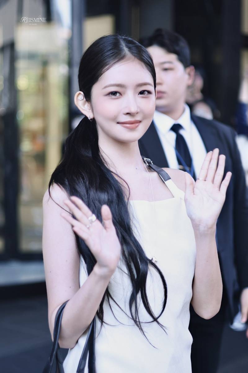 최근 반응 좋은 앞머리 넘긴 아이브 레이 비주얼 | 인스티즈