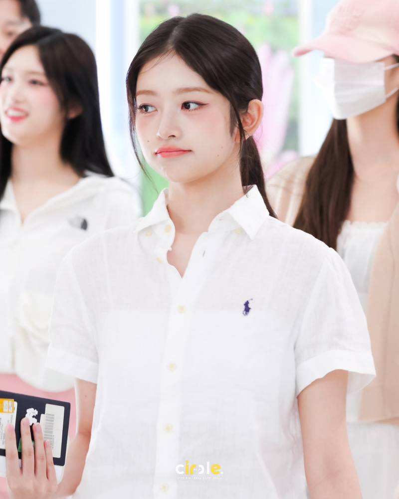 최근 반응 좋은 앞머리 넘긴 아이브 레이 비주얼 | 인스티즈
