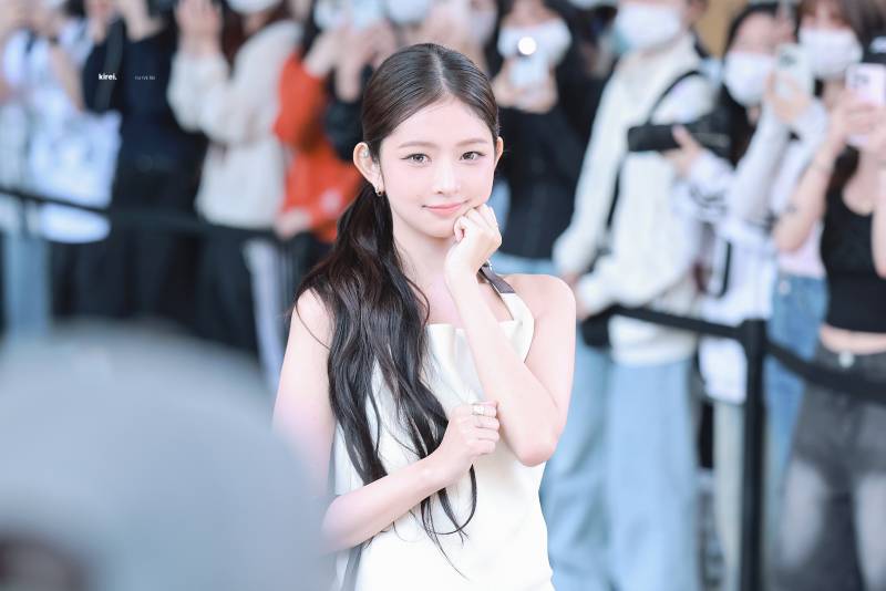 최근 반응 좋은 앞머리 넘긴 아이브 레이 비주얼 | 인스티즈