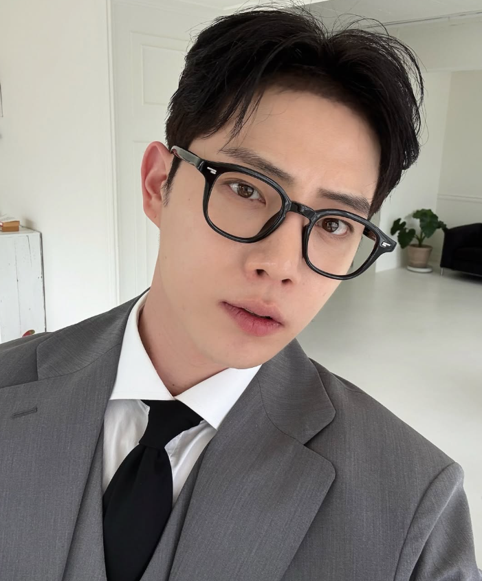 [정보/소식] '다슈' 모델 김종석, 사망설…지인 "고통없이 평안하길" 부고 소식 | 인스티즈