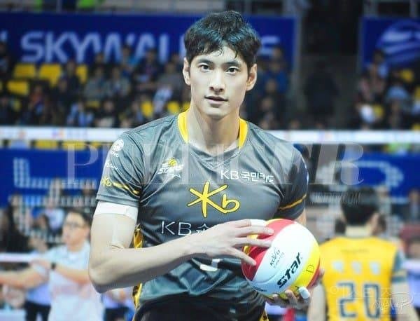 요즘 잘생김이 기본값인 것 같은 배구선수 .jpgif | 인스티즈