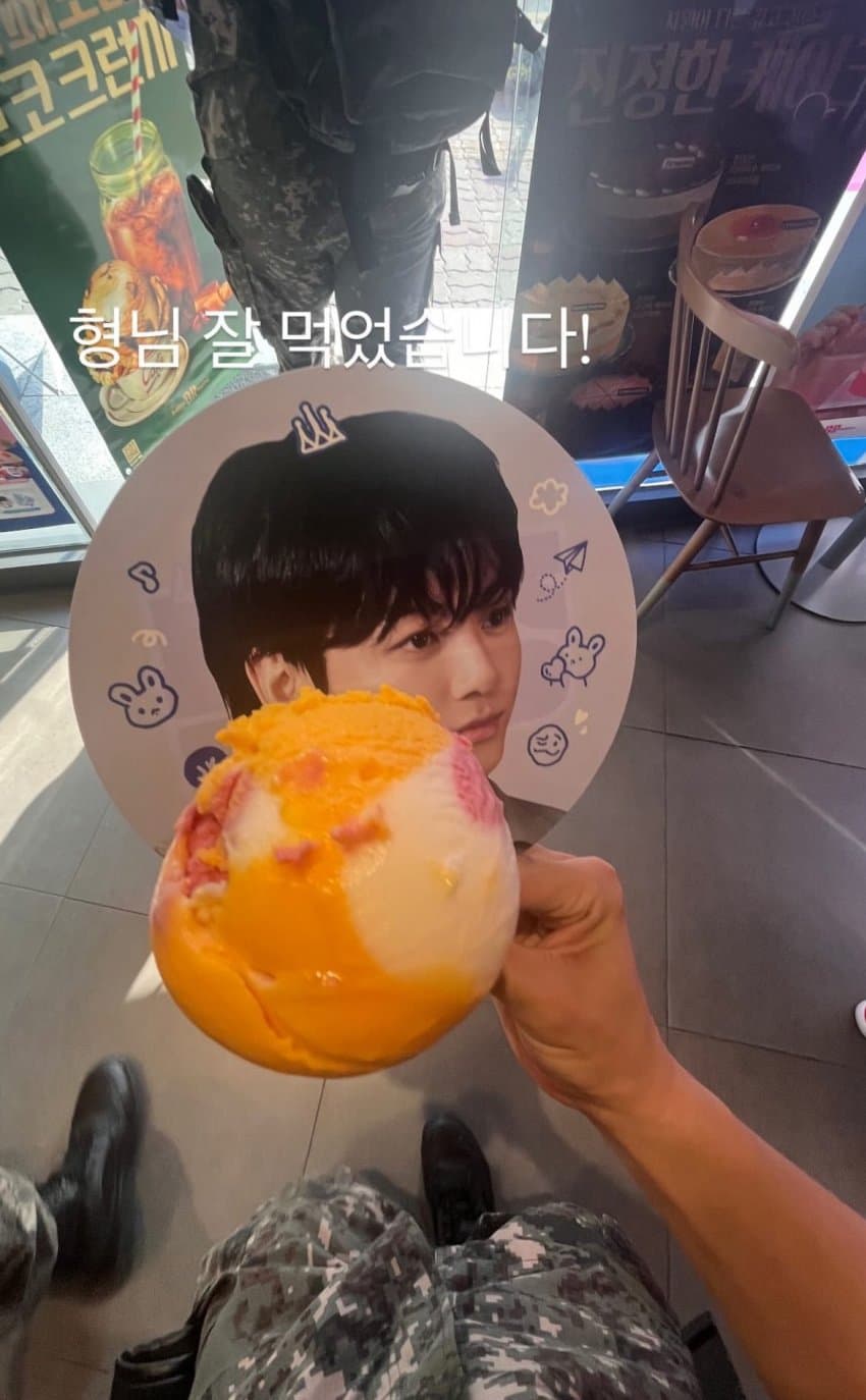 [정보/소식] 군인들에게 반응 터진 방탄 정국 전역 서포트.jpg | 인스티즈
