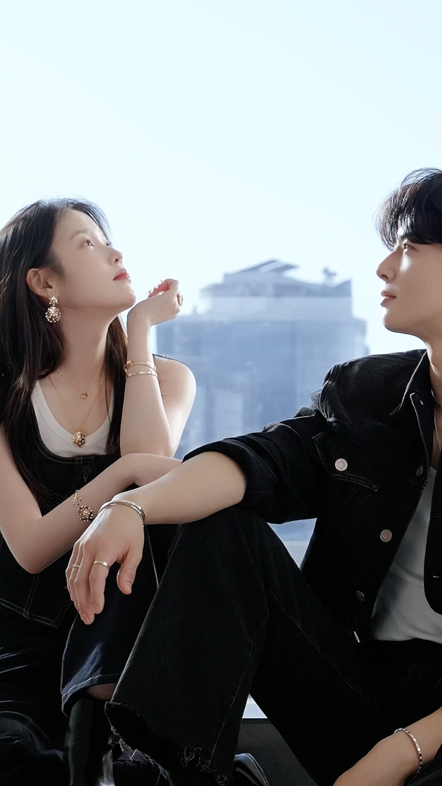 만날 때 마다 𝙅𝙊𝙉𝙉𝘼 반응 터지는 차은우x아이유 조합. gif | 인스티즈