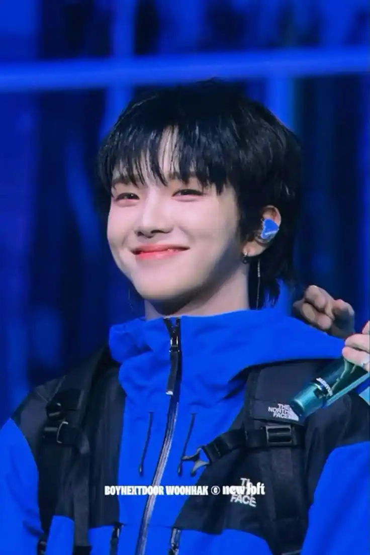 한 장은 잘 안 공유하는데 이건 김운학이 이쁘잖아 운왼 운른 프리뷰 (1) webp 공유 계절감 무시하고 써주세요 | 인스티즈