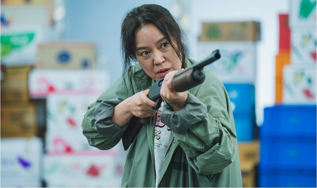 [정보/소식] '제니 엄마' 김금순 분노 폭발, 사냥총 들고 등판 '또 강렬'(살롱 드 홈즈) | 인스티즈