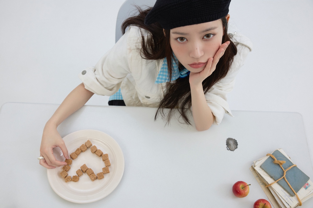 [잡담] 아일릿 모카 화보나 컨포 진짜 잘찍는것 같음 | 인스티즈