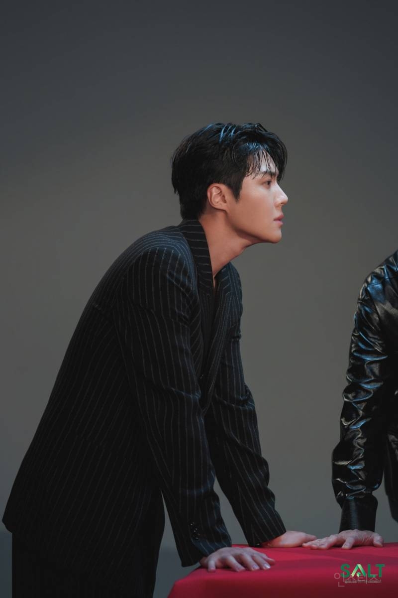 비흡연자 배우가 말아주는 헤비스모커 .jpgif | 인스티즈