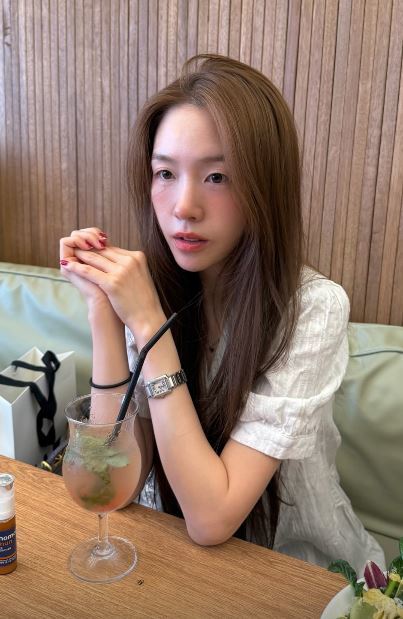 [잡담] '첫사랑 아이콘' 방민아, 뼈말라 반쪽된 얼굴에 깜짝…작품 활동은 열일 중 | 인스티즈