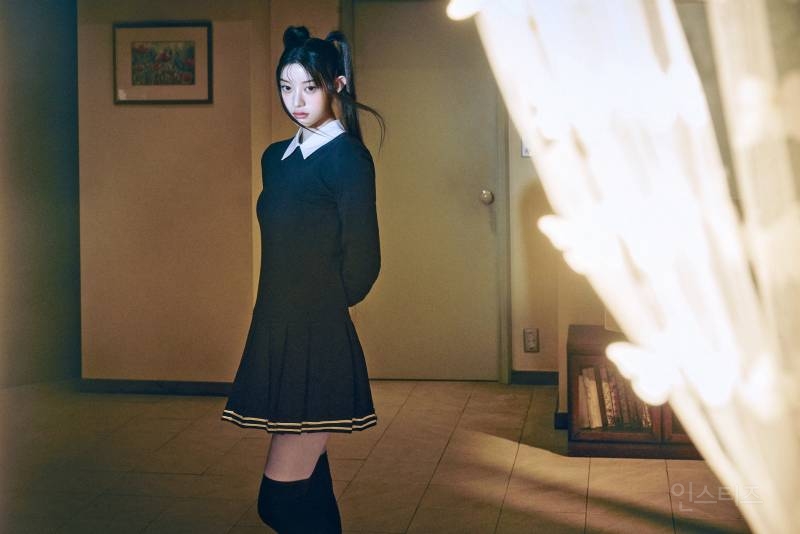 ILLIT(아일릿) 'bomb' Concept Photo (MAGIC BOMB Ver.) | 인스티즈