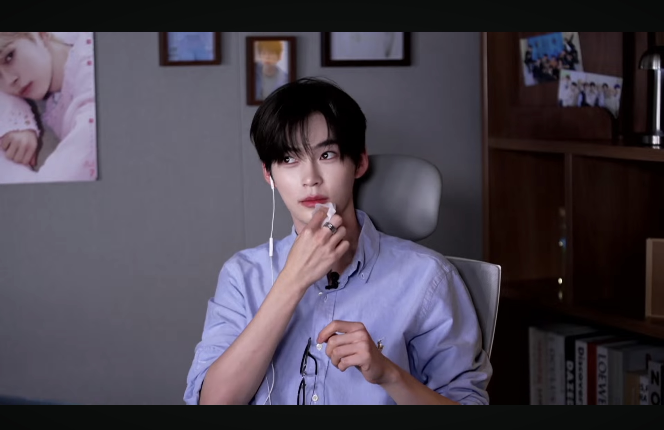 [잡담] 성한빈 생일 라방중인데 너무잘생겼다 | 인스티즈