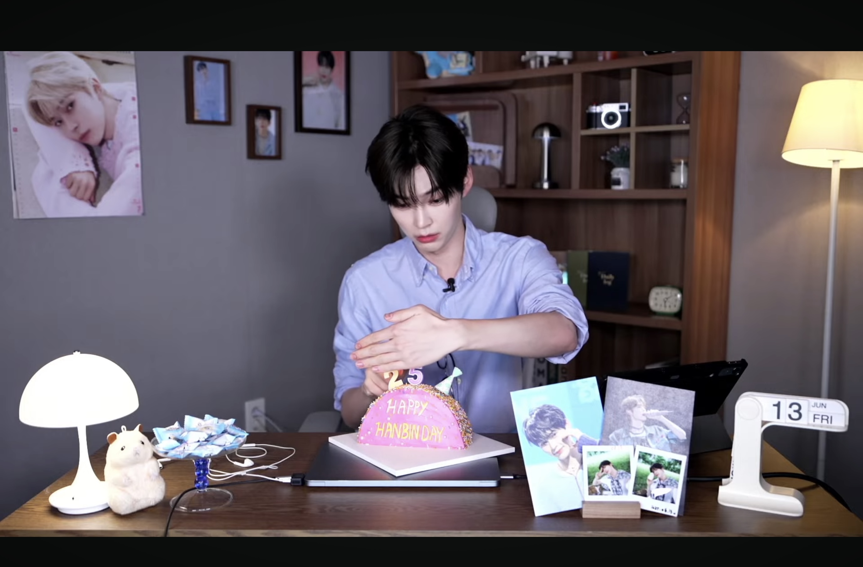 [잡담] 성한빈 생일 라방중인데 너무잘생겼다 | 인스티즈
