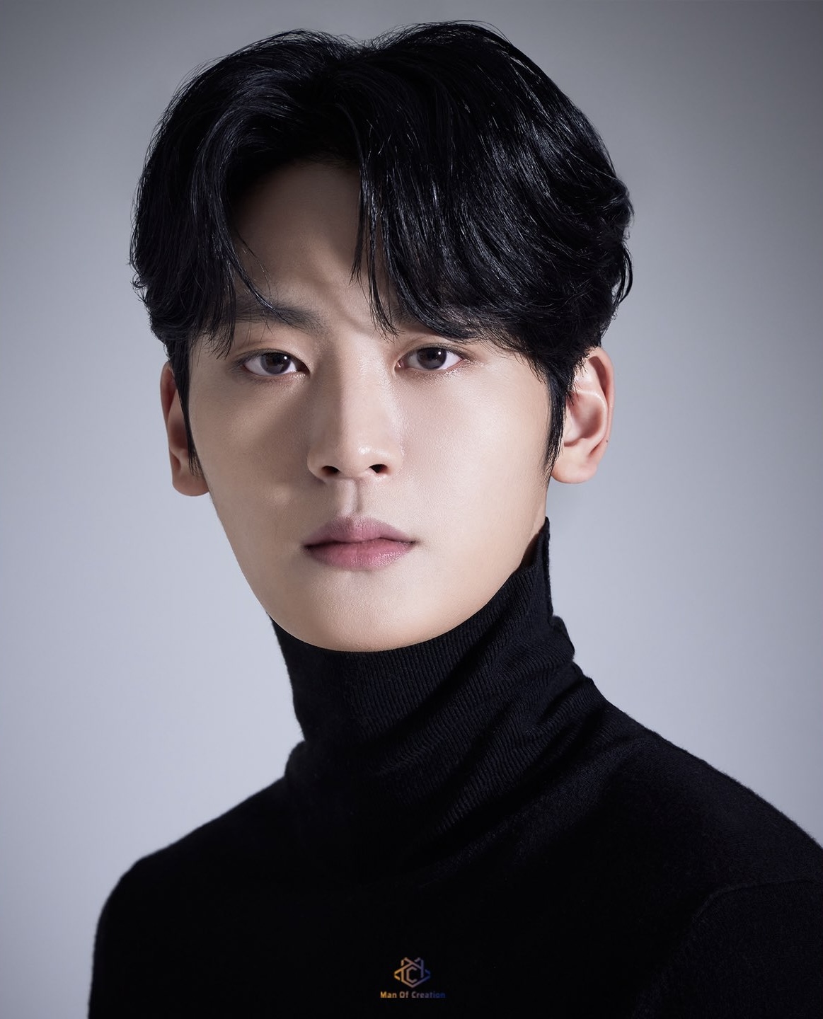키 큰 문짝남이 취향인 내 눈에 새로 들어온 신인 남배우 | 인스티즈