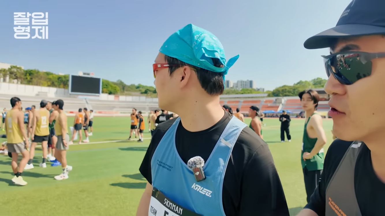 [잡담] 피식대학 러닝 영상에 엔시티 정우 얼핏얼핏 나오네 | 인스티즈
