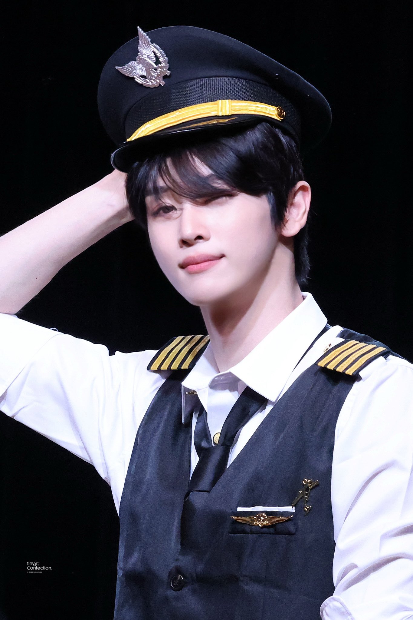 [잡담] 성찬이 팬싸에서 배역 맡고잇는것처럼 | 인스티즈
