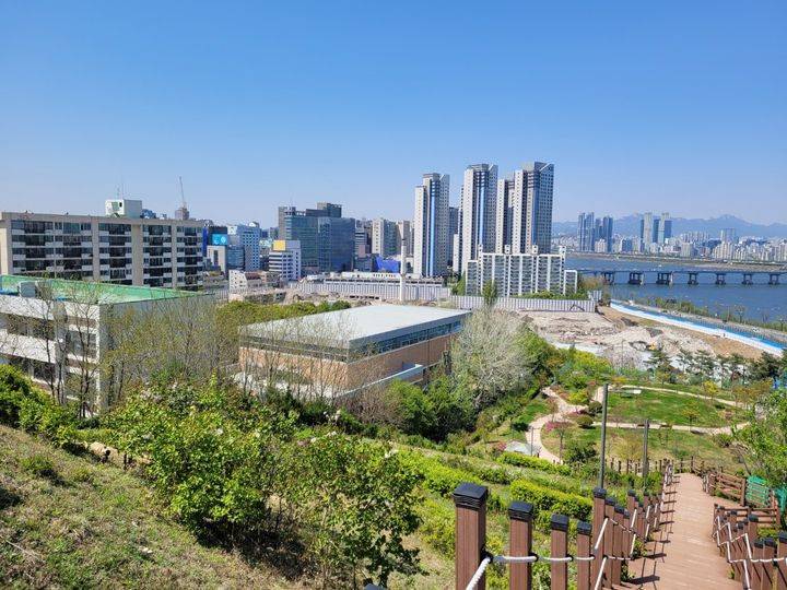 등기를 쳐라, 고위공직자는 집주인의 편이다 | 인스티즈