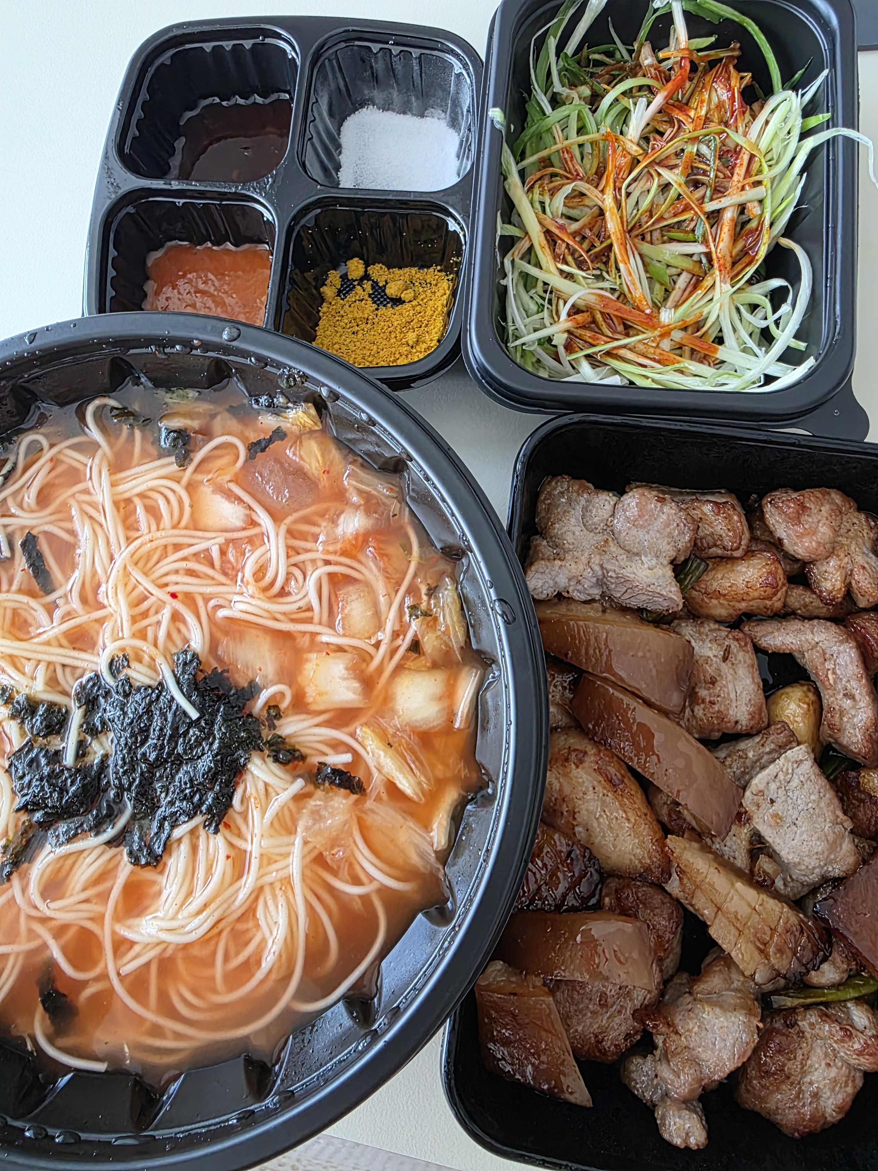 [잡담] 성찬이가 시켜먹었던 김치말이국수 시켰다ㅋㅋㅋ | 인스티즈