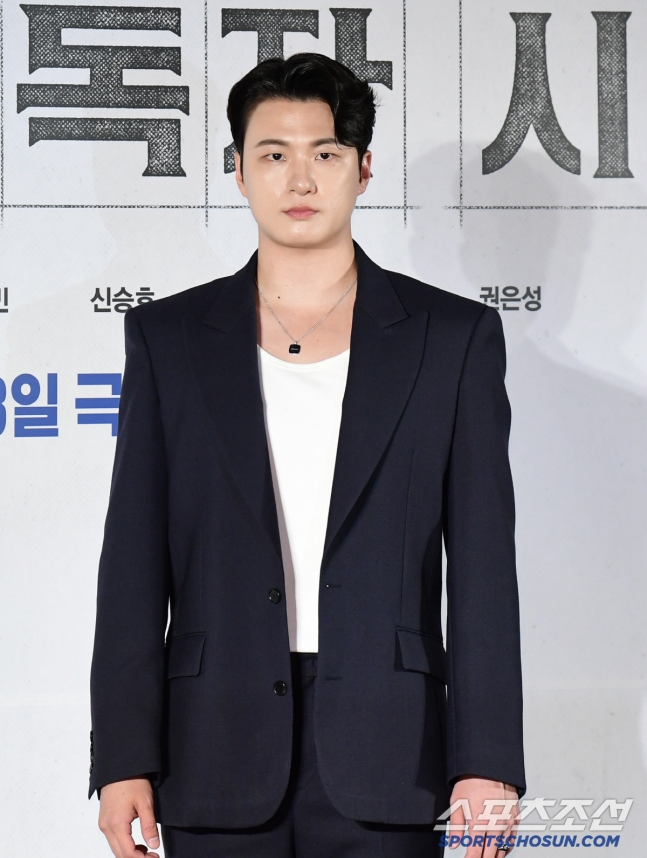 [잡담] [공식] 신승호, 4년 전 군 면제 판정…소속사 "십자인대 파열로 수술받아" | 인스티즈