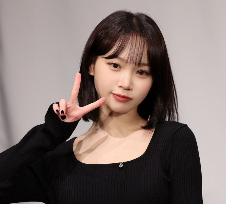 [잡담] 김채원은 왜 긴머보다 단발이 압도적으로 잘 어울리지?? | 인스티즈