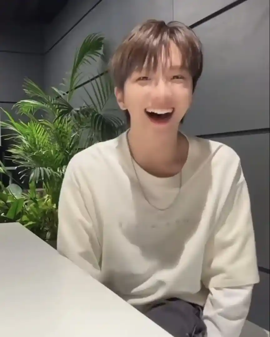 운학아 넌 웃을 때 제일 예뻐 김운학 운왼 운른 캡처 (8) webp 공유 | 인스티즈