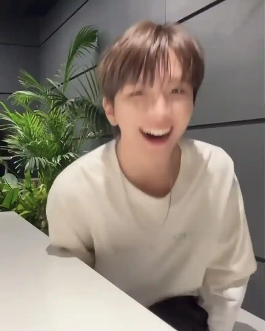 운학아 넌 웃을 때 제일 예뻐 김운학 운왼 운른 캡처 (8) webp 공유 | 인스티즈