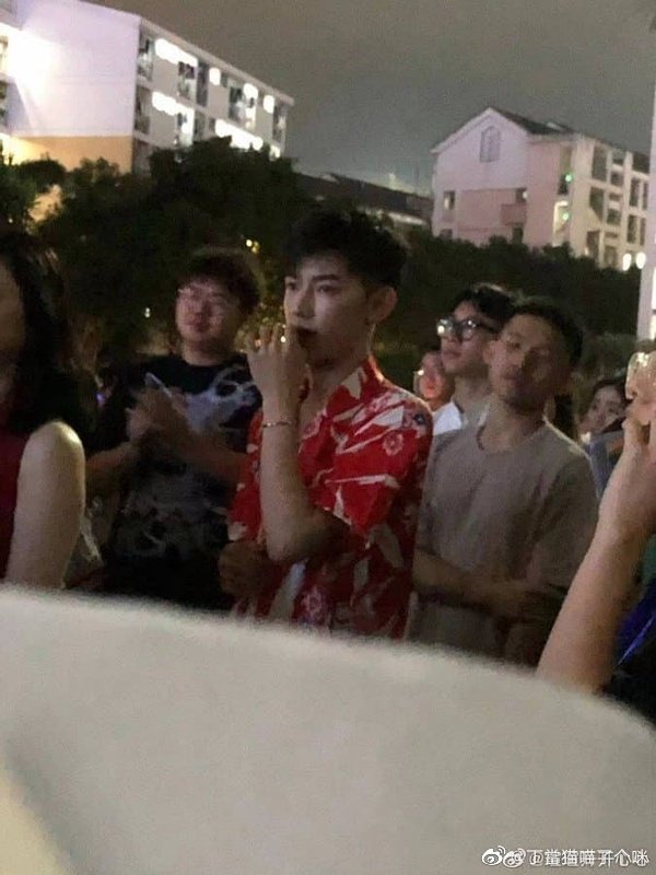 [잡담] 장하오 과사 ㄹㅇ 연예인이네 | 인스티즈