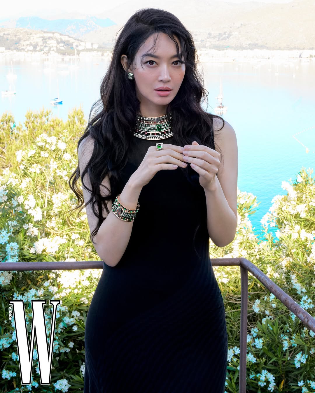 [잡담] 와 신민아 화보 완전 재혼황후 깔이네 | 인스티즈