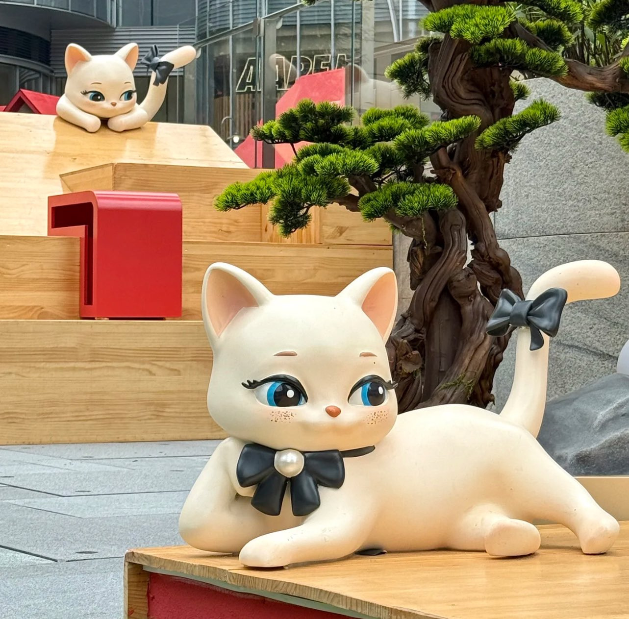 [잡담] 중국에서 제니 멧갈라 의상 고양이 설치함 | 인스티즈