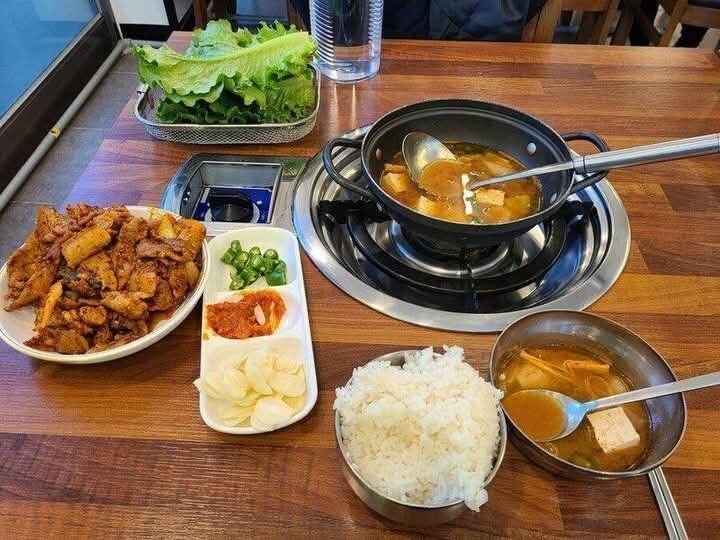 [잡담] 된장찌개가 10000원이나 하는 집이라니.... | 인스티즈