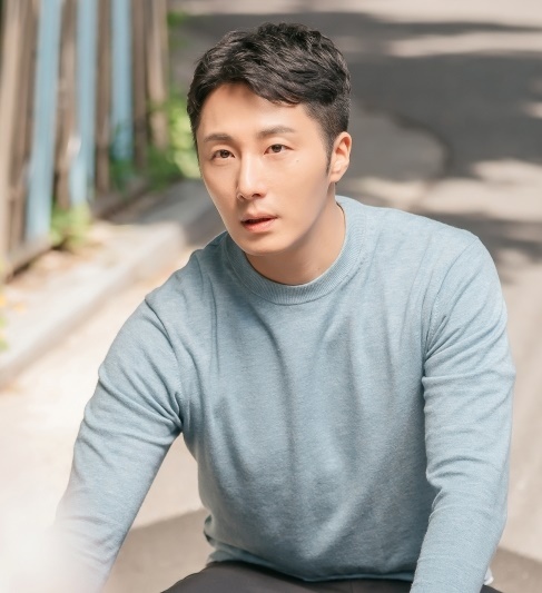 [정보/소식] 정일우 입금 완료, 살 쫙 빼고 트렌디 슈트핏으로 주말극 복귀(화려한 날들) | 인스티즈