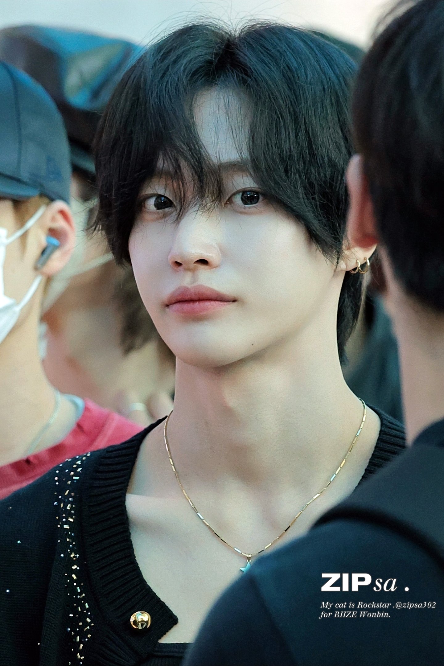 [잡담] 공항 흑발 원빈 금발 원빈 이미지 확 다른거 좋다 ,,, | 인스티즈