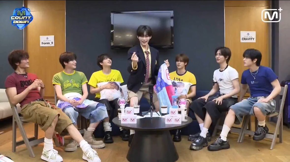 [잡담] 성한빈 삐진거 왤케 귀여워 ㅋㅋㅋㅋㅋㅋ | 인스티즈