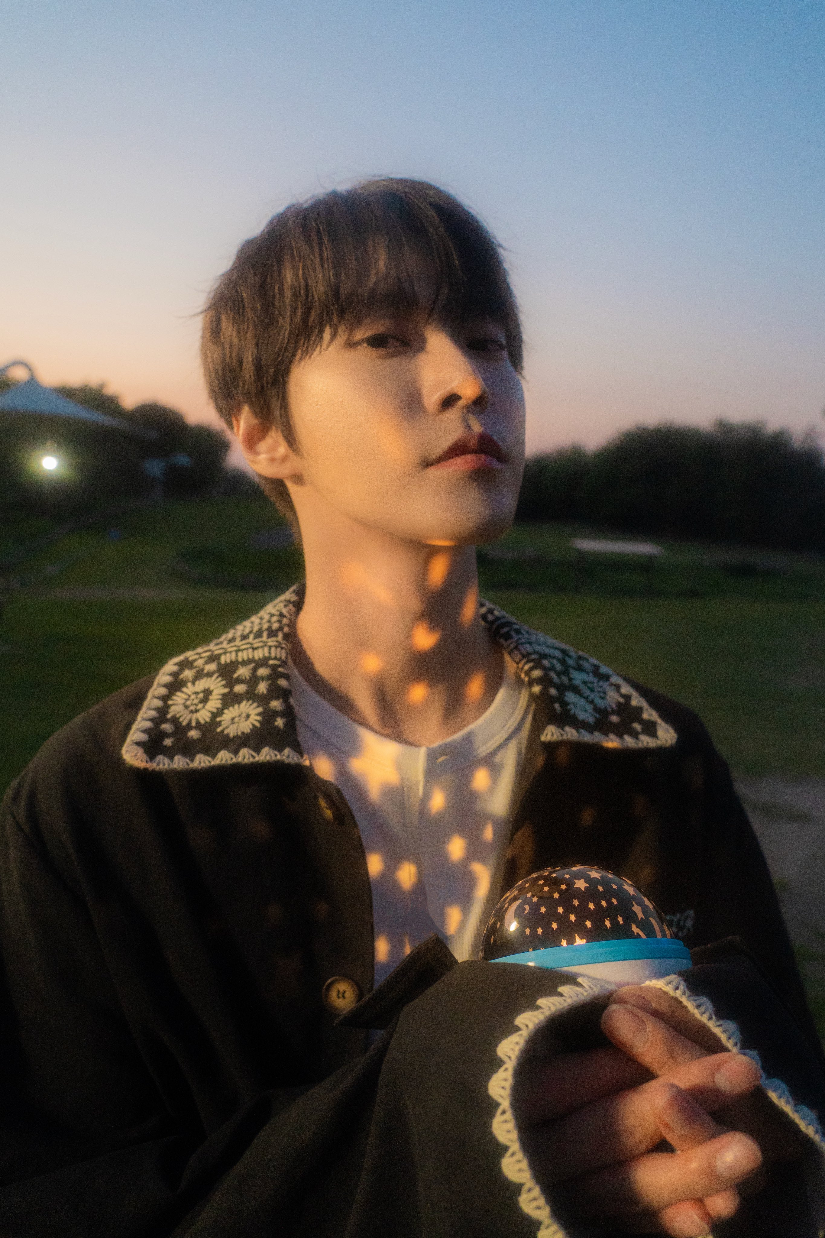 [정보/소식] 엔시티 쟈니가 찍어준 엔시티 도영 전시회 사진.jpg | 인스티즈