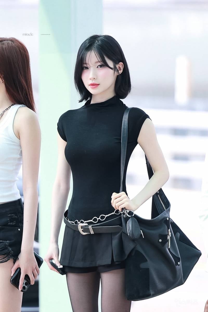 오늘 베이비몬스터 아사 아현 출국 사진 | 인스티즈