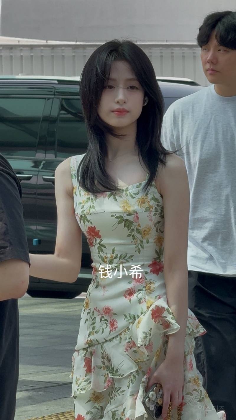 오늘 베이비몬스터 아사 아현 출국 사진 | 인스티즈