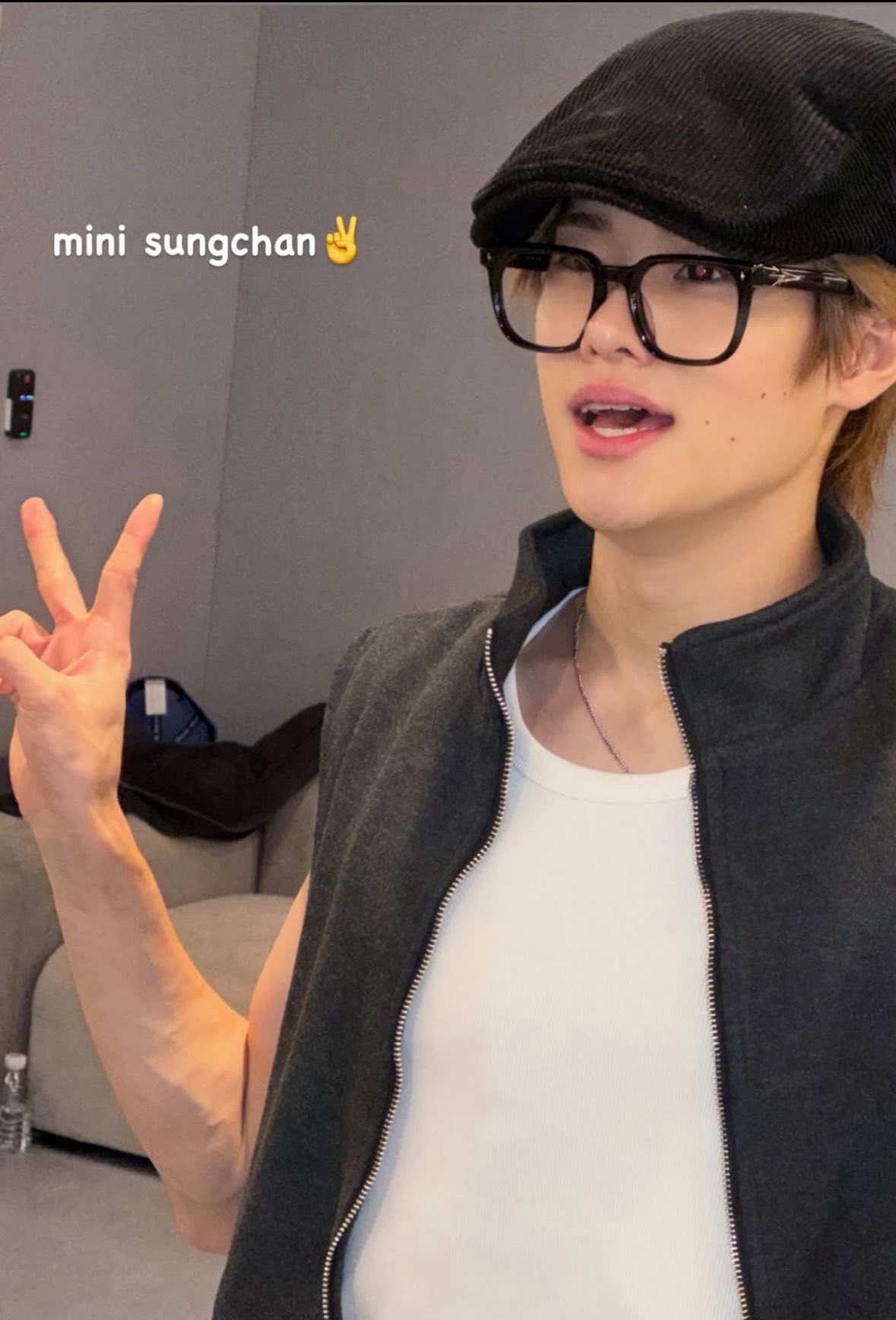 [잡담] 앜ㅋ소희가 성찬이 따라입었네ㅋㅋㅋㅋ미니성찬 | 인스티즈