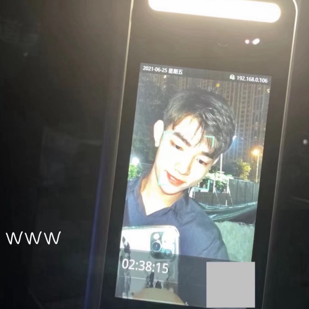[잡담] 이 남자 과사 너무 중남같고 좋다… | 인스티즈