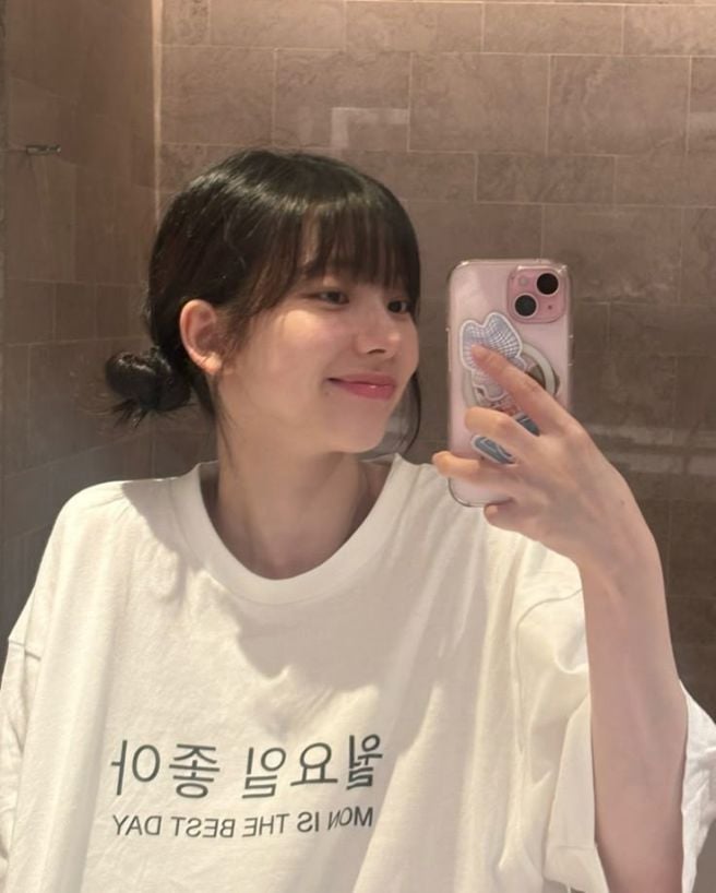 [잡담] 올데프 영서 옛날사진들 약간 카리나랑 닮은것 같지않아? | 인스티즈