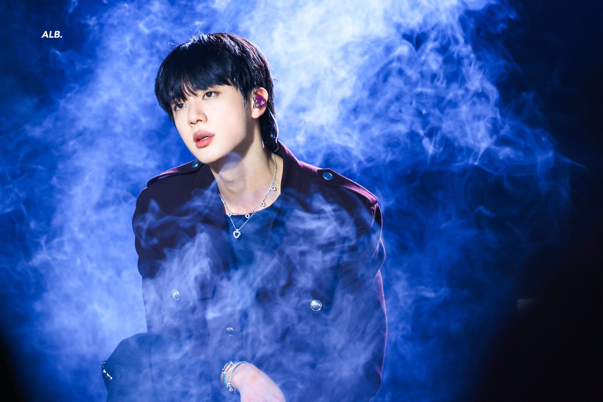 [잡담] 방탄 진 오늘 개이쁘다 | 인스티즈