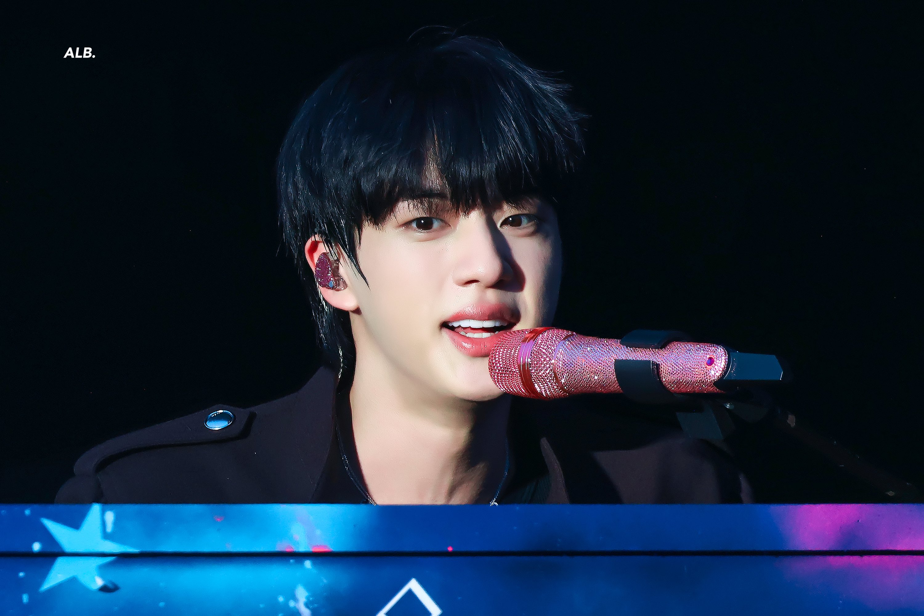 [잡담] 방탄 진 오늘 개이쁘다 | 인스티즈