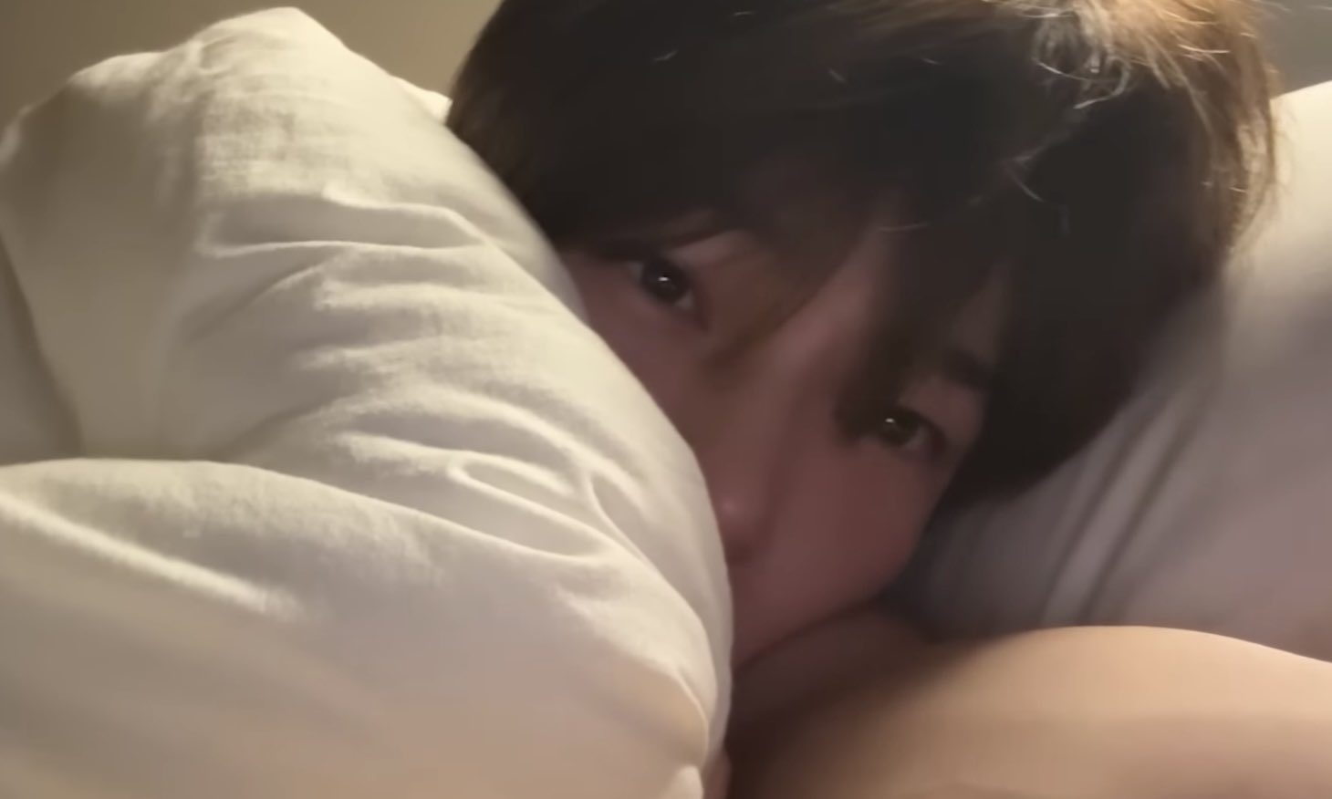 [잡담] 성한빈 브이로그 제목이 직장 데이트인데 틀자마자 시점이 | 인스티즈