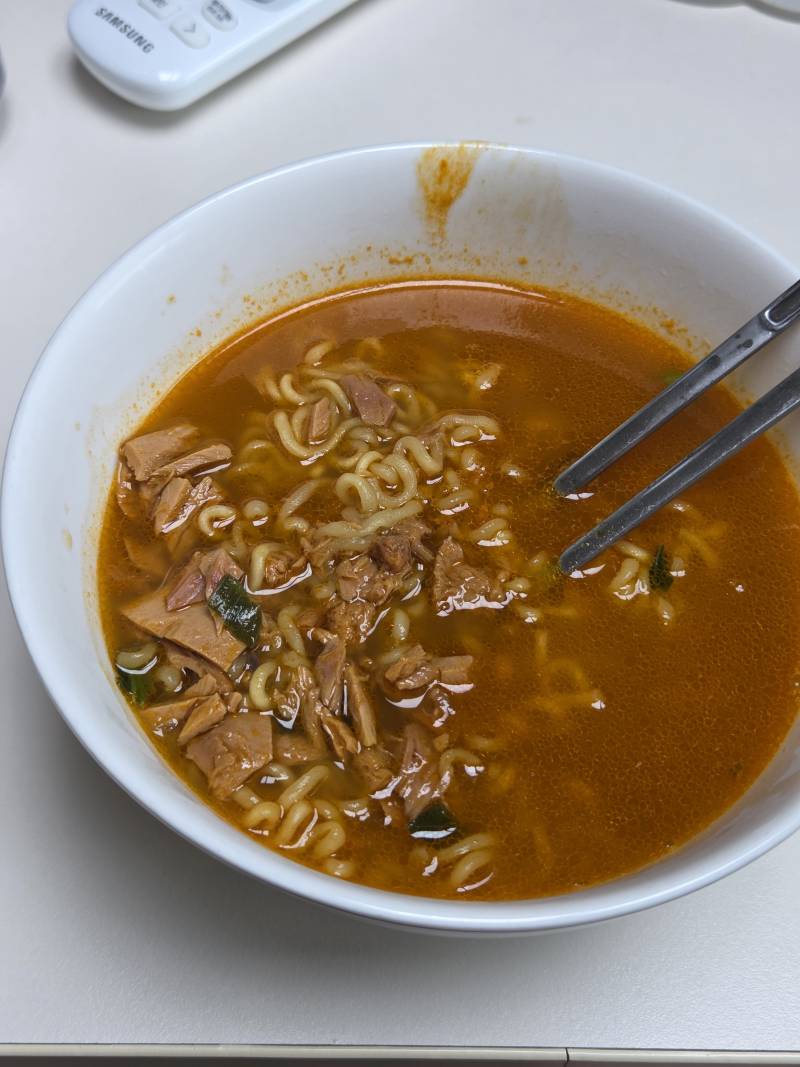 [잡담] 참치라면을 끓였어 | 인스티즈