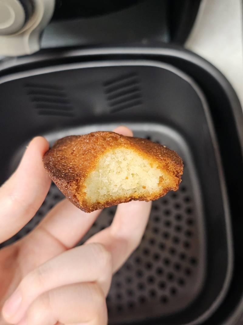 [잡담] 휘낭시에 개맛집 찾음 | 인스티즈