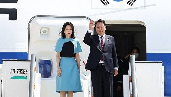 [잡담] 와 김건희 영부인 시절에 좋은 티 못 숨겼구나 | 인스티즈