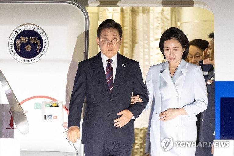 [잡담] 와 김건희 영부인 시절에 좋은 티 못 숨겼구나 | 인스티즈