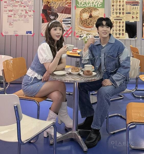 [단독] '신지 예비신랑' 문원, 돌싱 고백…김종민-빽가 "둘의 사랑이 중요해" | 인스티즈