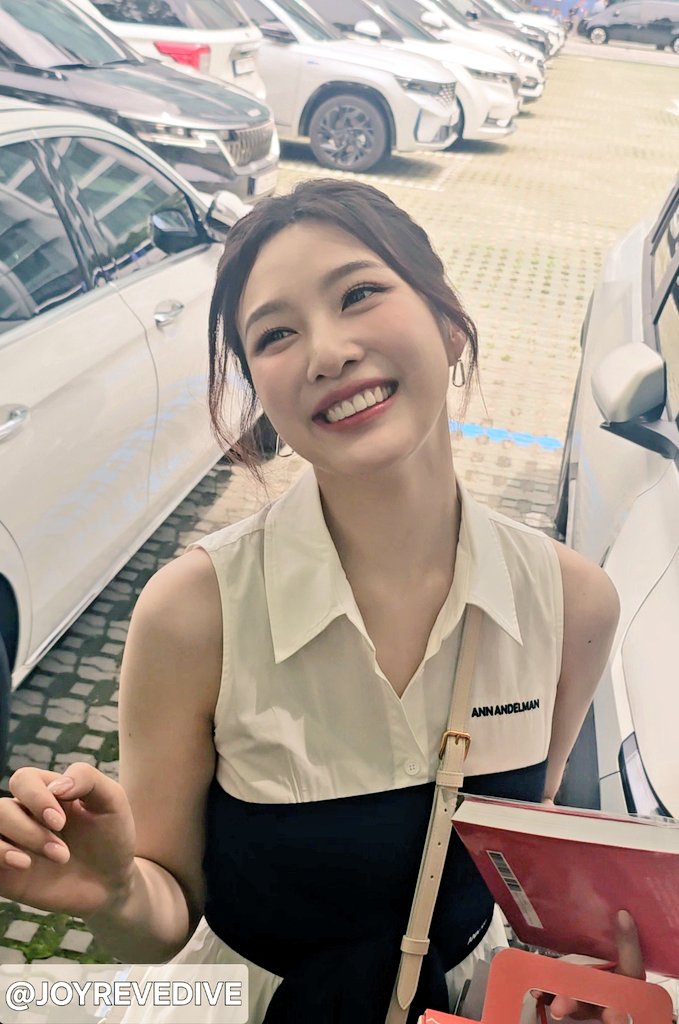 [잡담] 오늘 조이 출근길💚 청량상크미 | 인스티즈