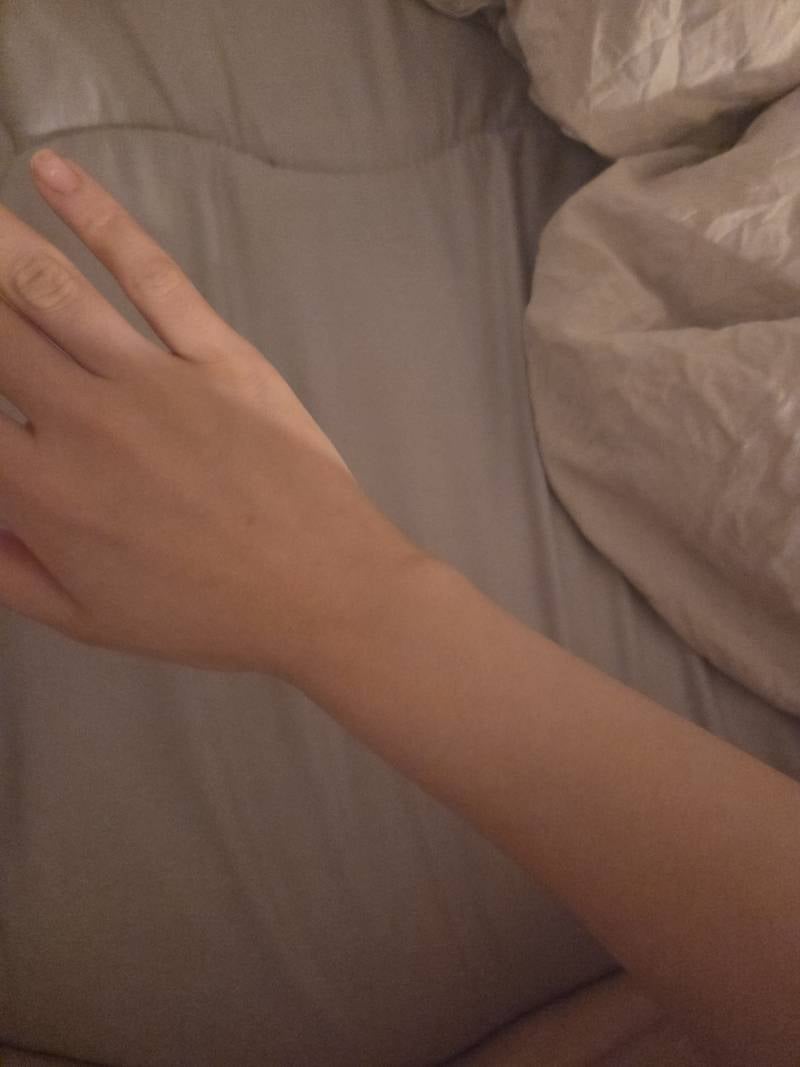 [잡담] 손목은 얇은데 발목이 두꺼울 수도 있어?? | 인스티즈