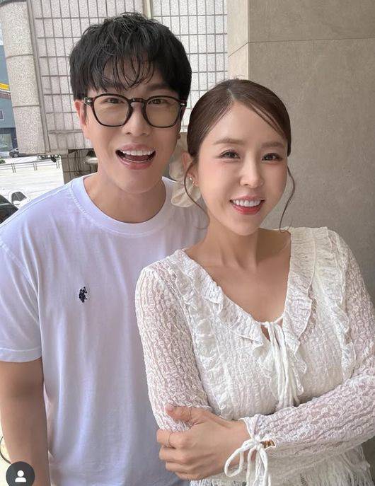 [단독] '신지♥' 문원 군대 부사수 "후임 폭행·괴롭힘 없었다, 매일 운동-노래만해" | 인스티즈