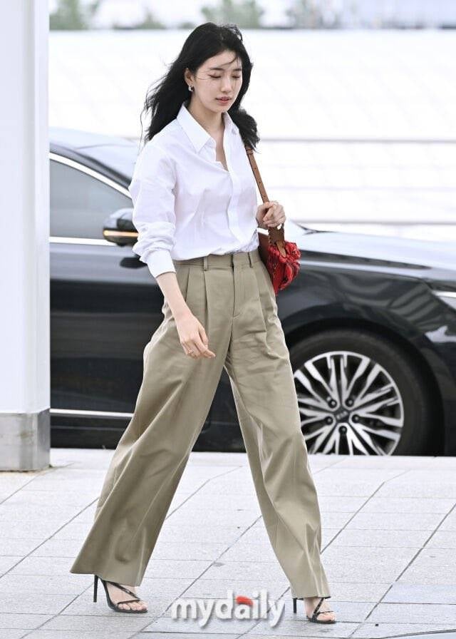 오늘자 셀린느 출국 공항패션 수지.....jpg | 인스티즈